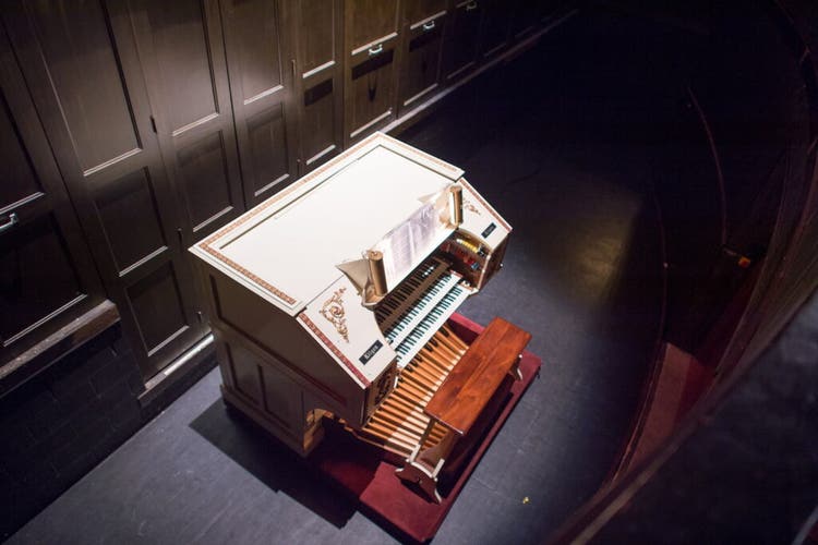 Historic organ at Canton Palace Theatre