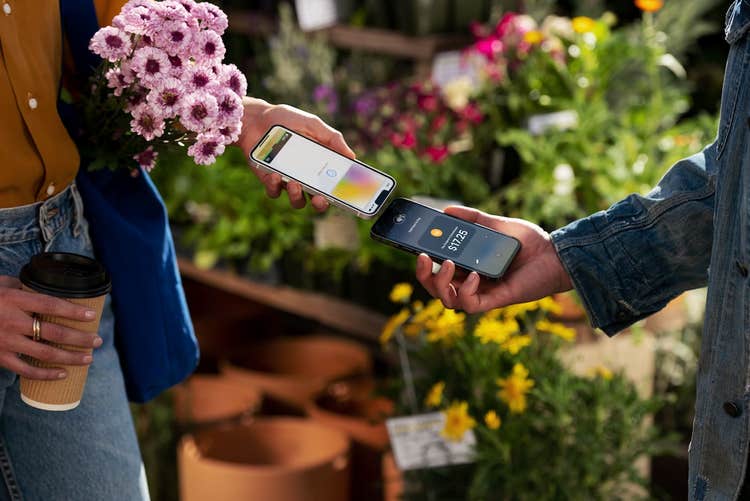 Apple Pay payment using Tap to Pay on iPhone